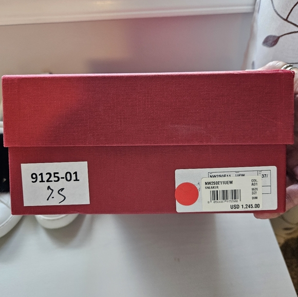 Valentino Rockstud sneakers FINAL $ FIRM - Picture 9 of 10